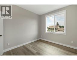 237 Walworth Rd S, Campbell River, BC V9W0J3 Photo 30