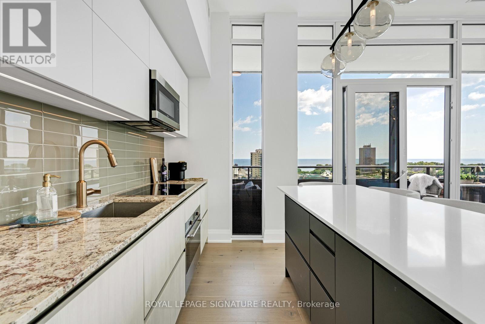 #1103 21 PARK STREET E - 13