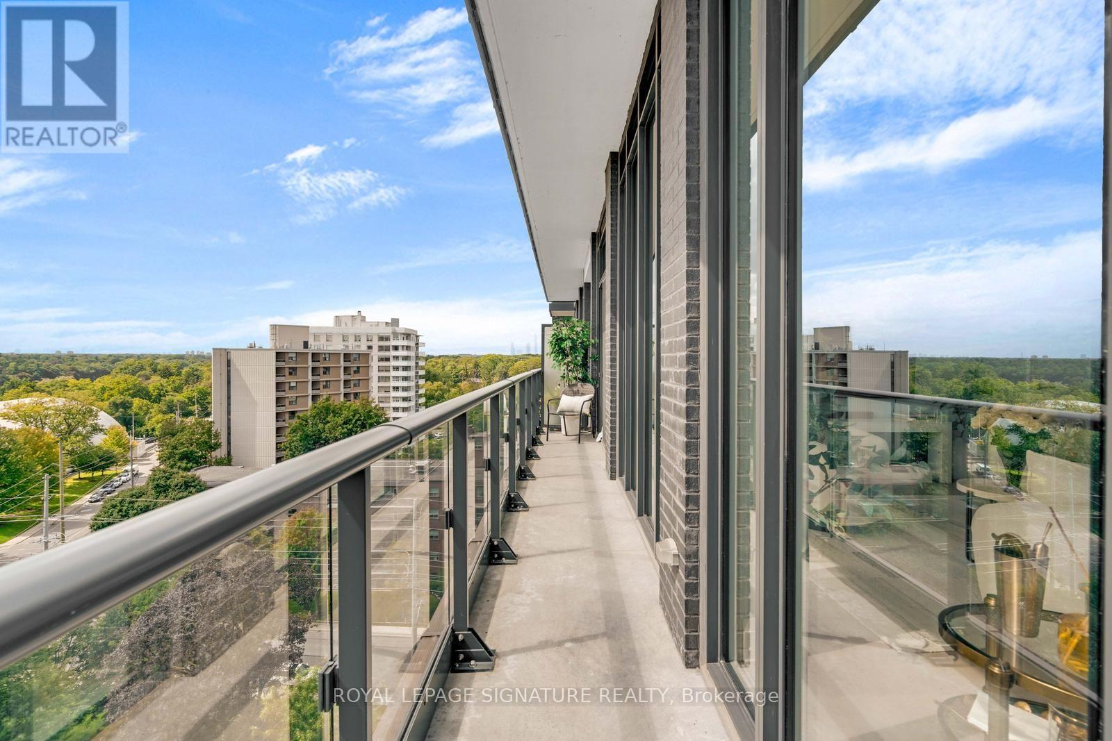 #1103 21 PARK STREET E - 28