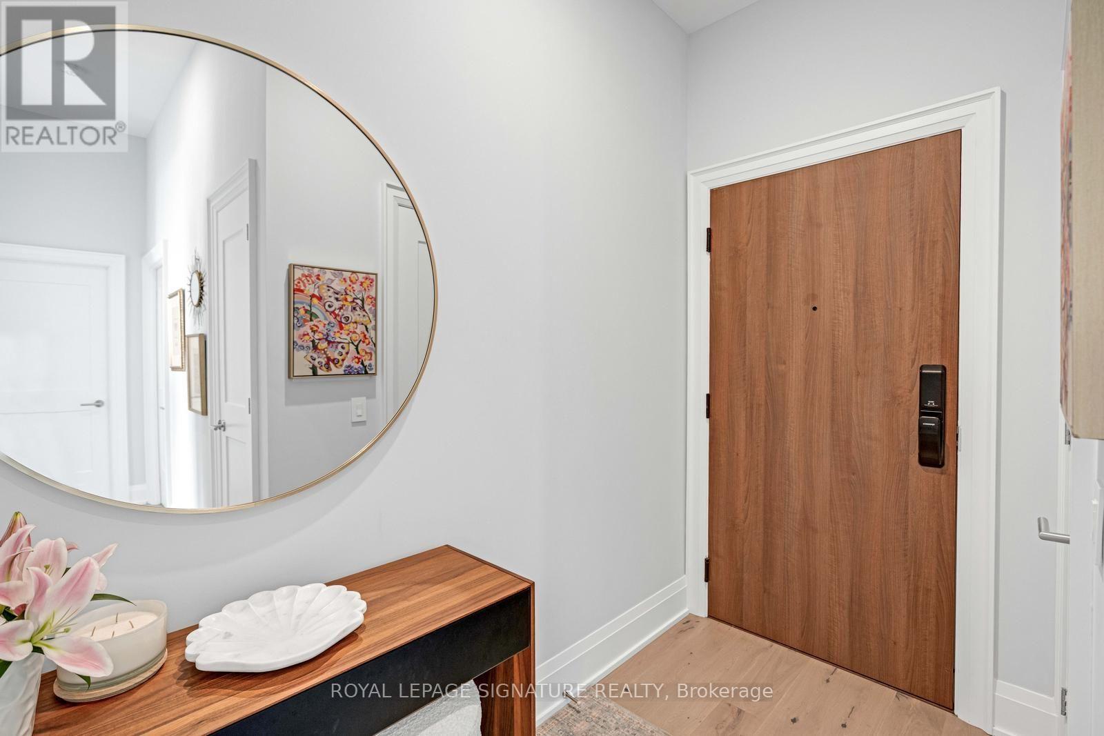 #1103 21 PARK STREET E - 3