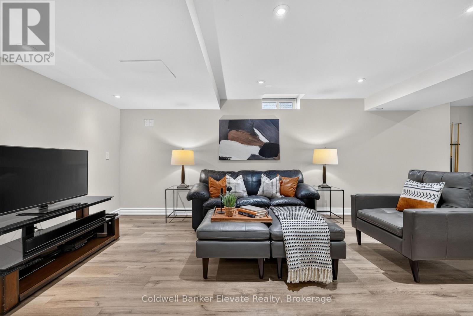 51 GOLLOP CRESCENT - Image 37