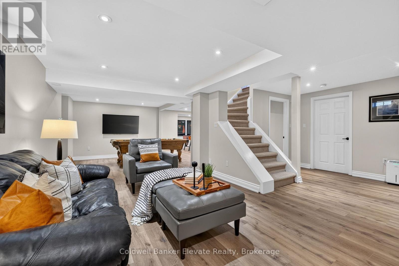 51 GOLLOP CRESCENT - Image 38