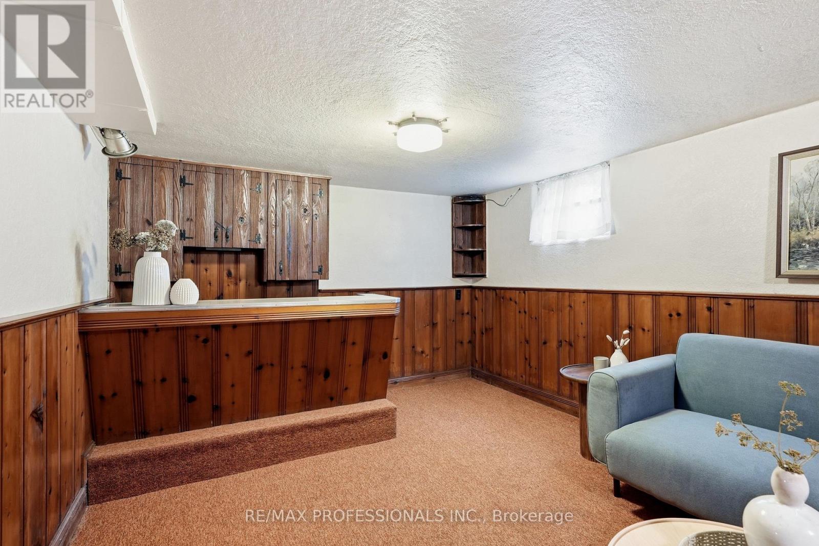 1 BERNICE AVENUE - 34