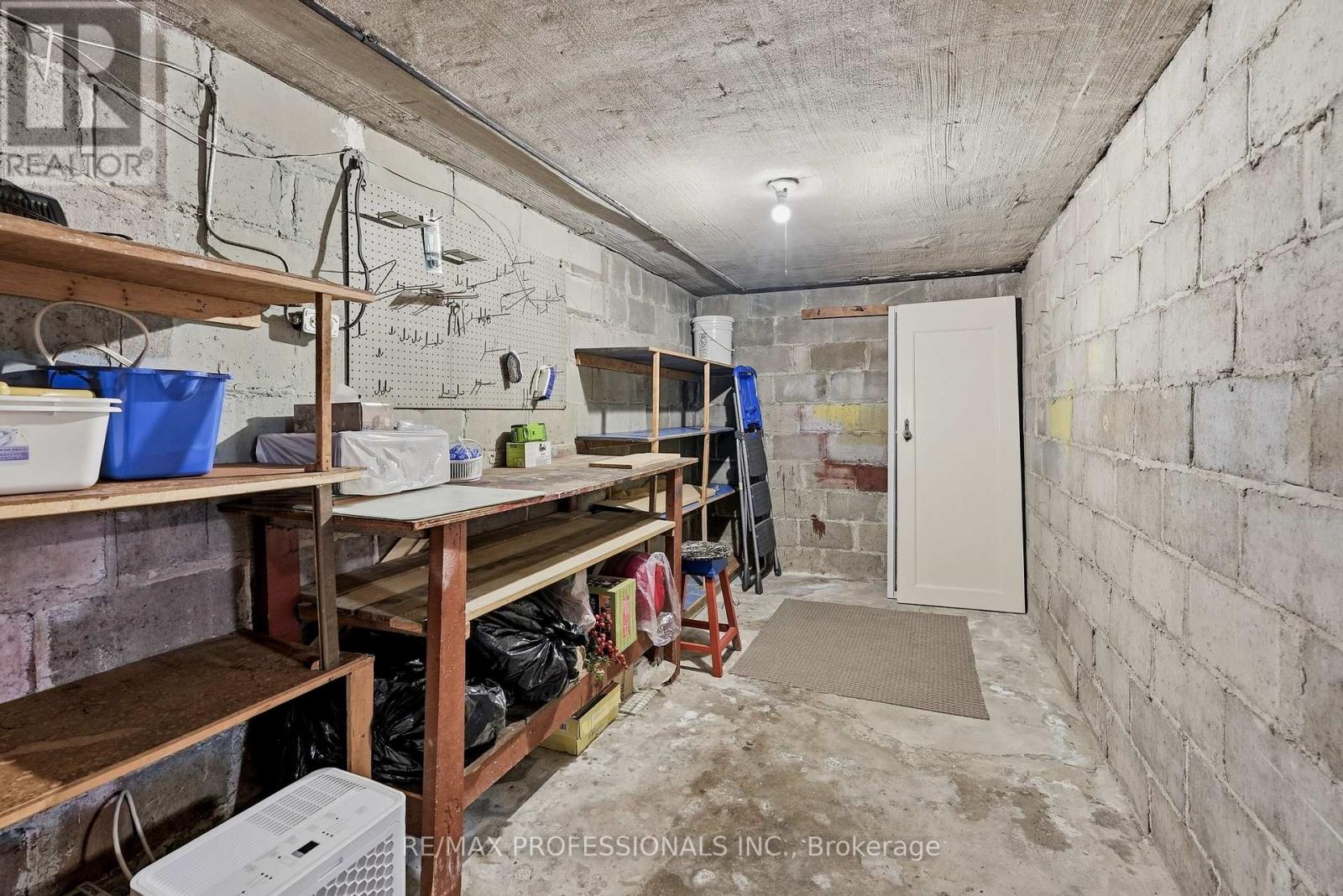 1 BERNICE AVENUE - 39