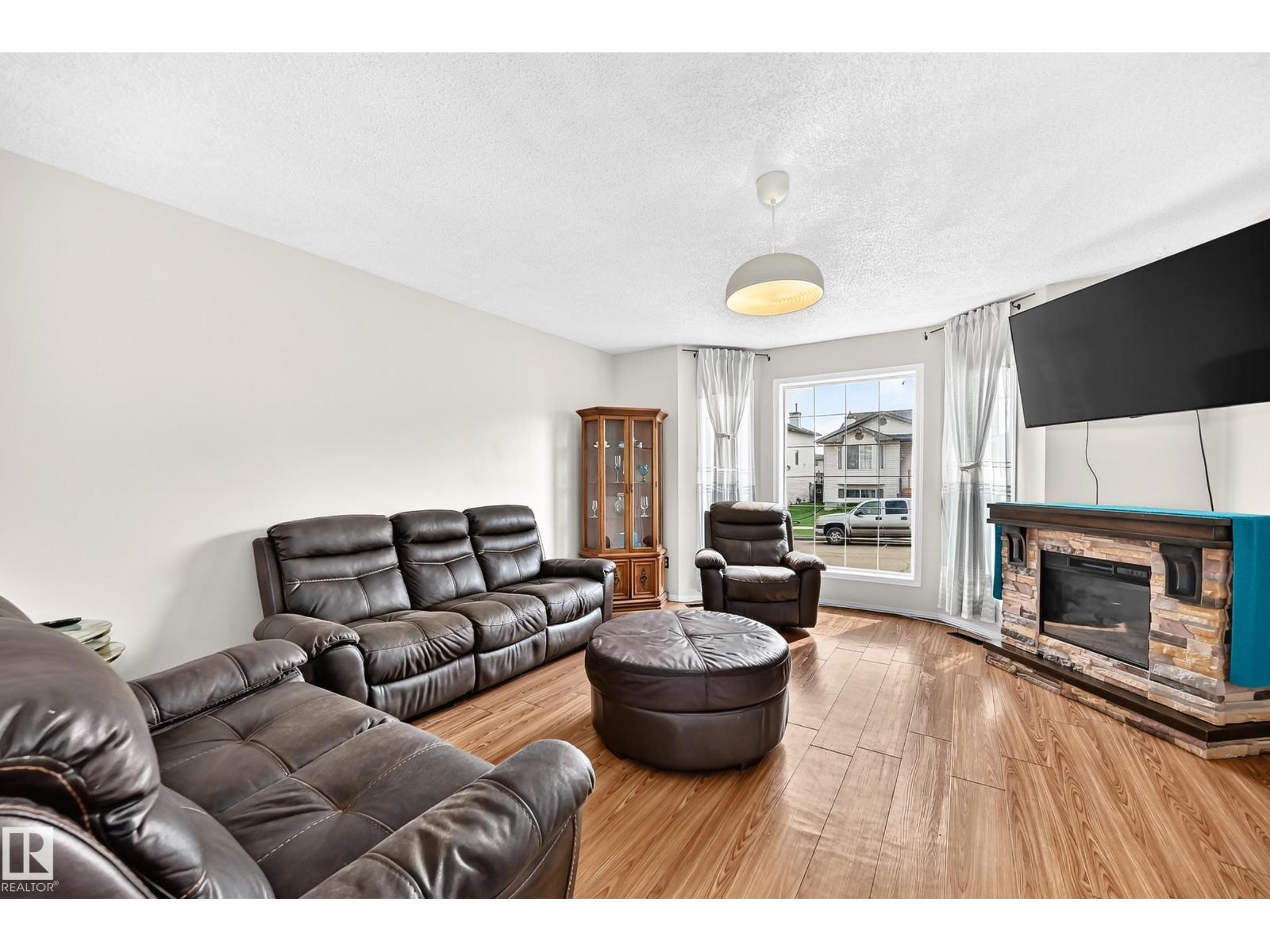 4520 149 AV NW, Miller, Edmonton photo 4