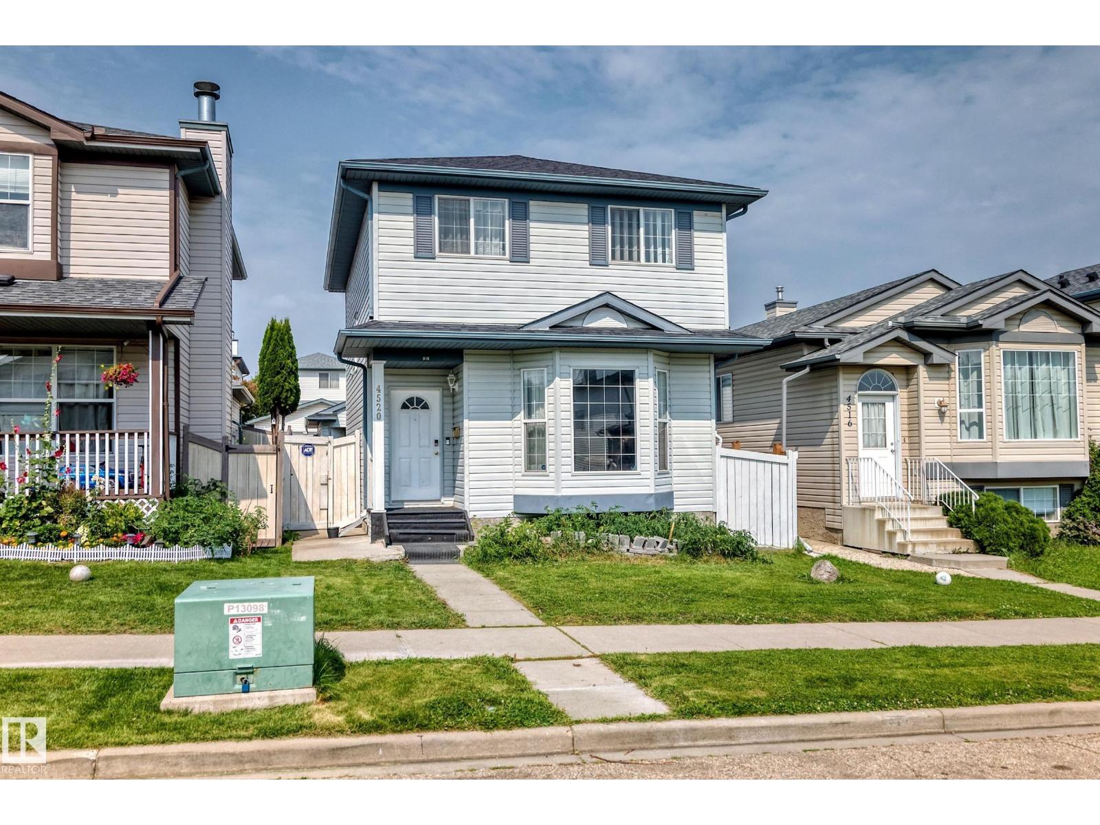 4520 149 AV NW - 44
