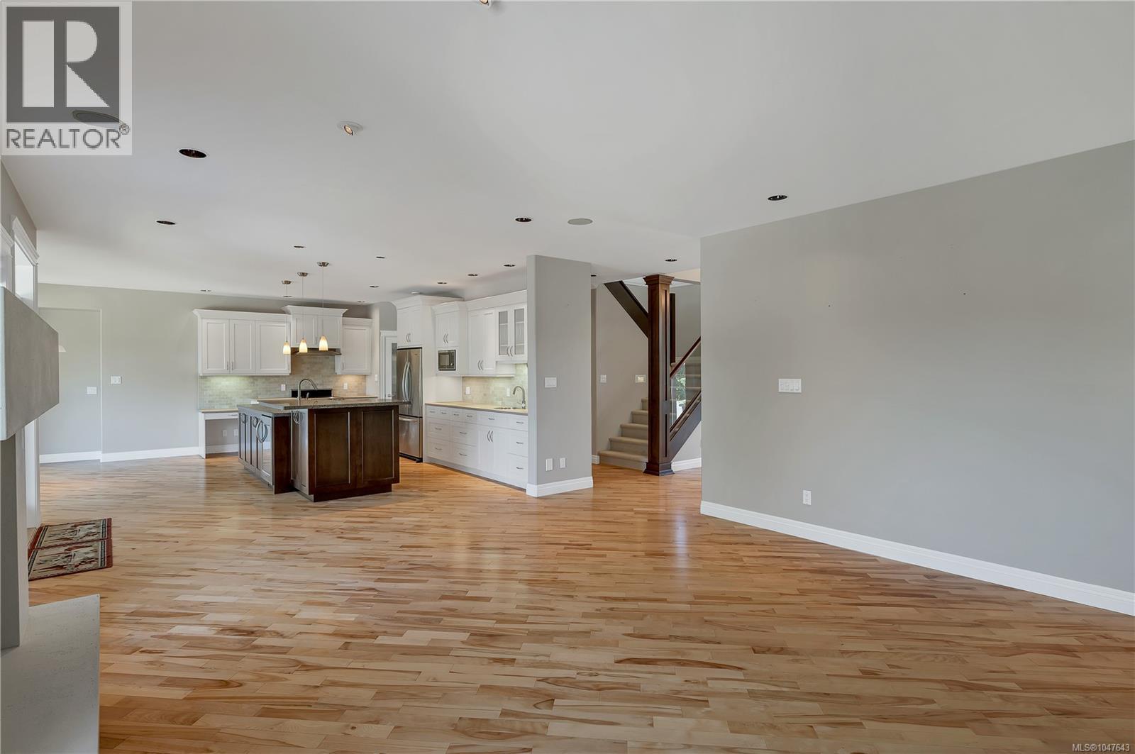 830 Pinecrest Rd - 17