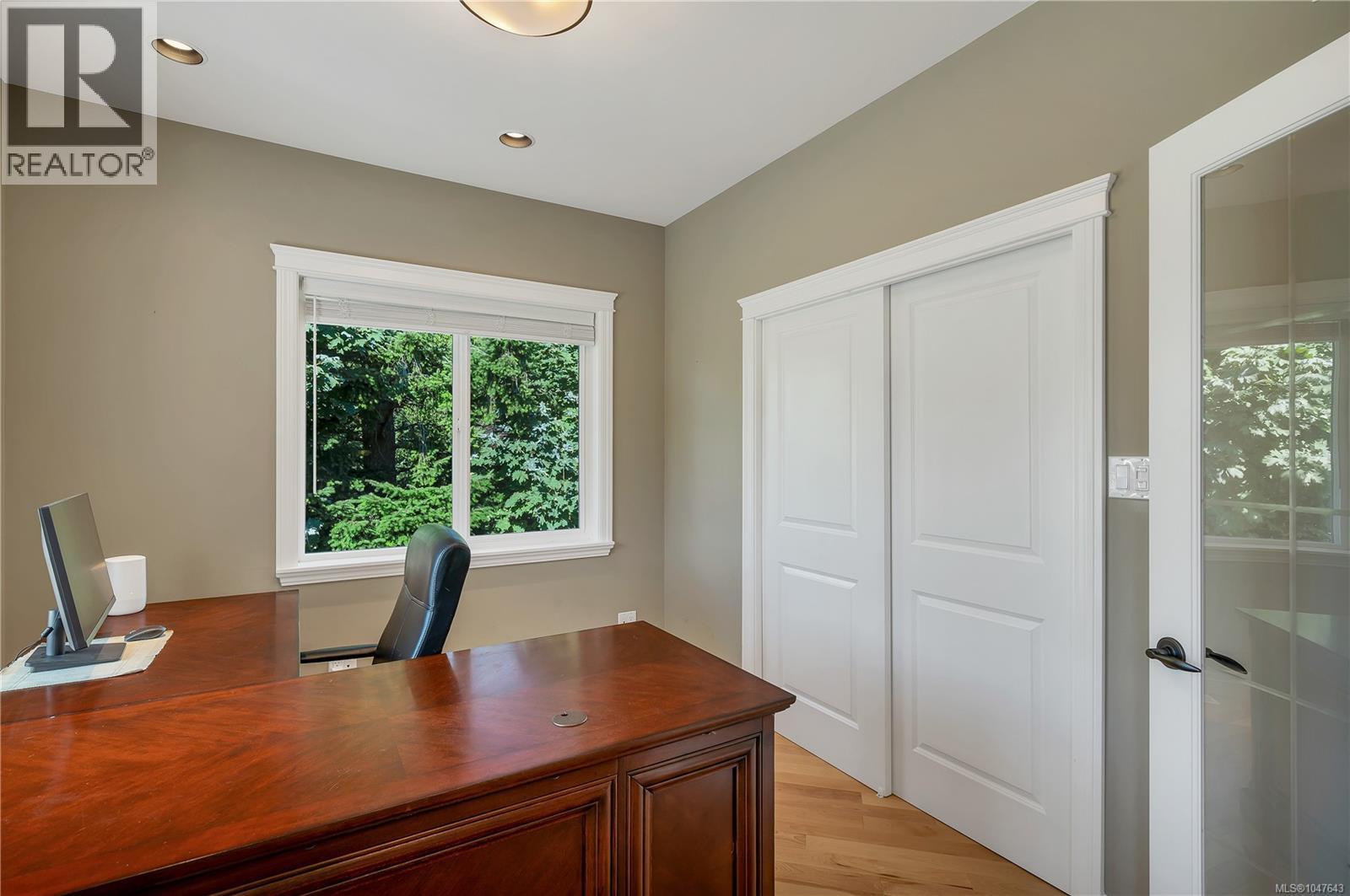 830 Pinecrest Rd - 22