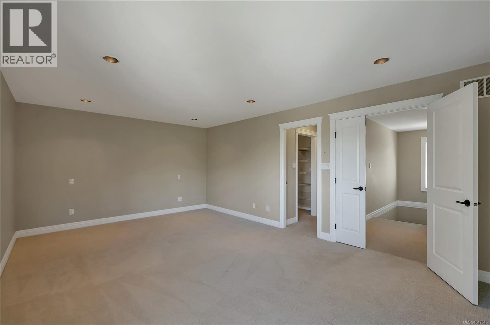 830 Pinecrest Rd - Image 26