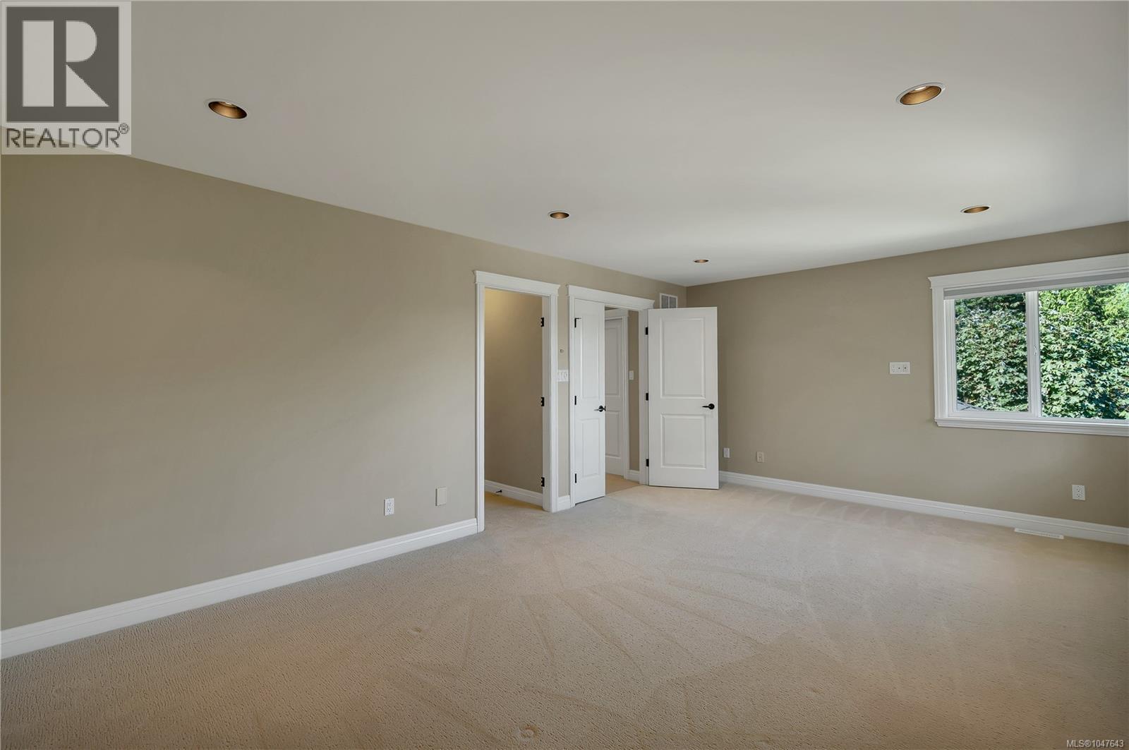 830 Pinecrest Rd - 27