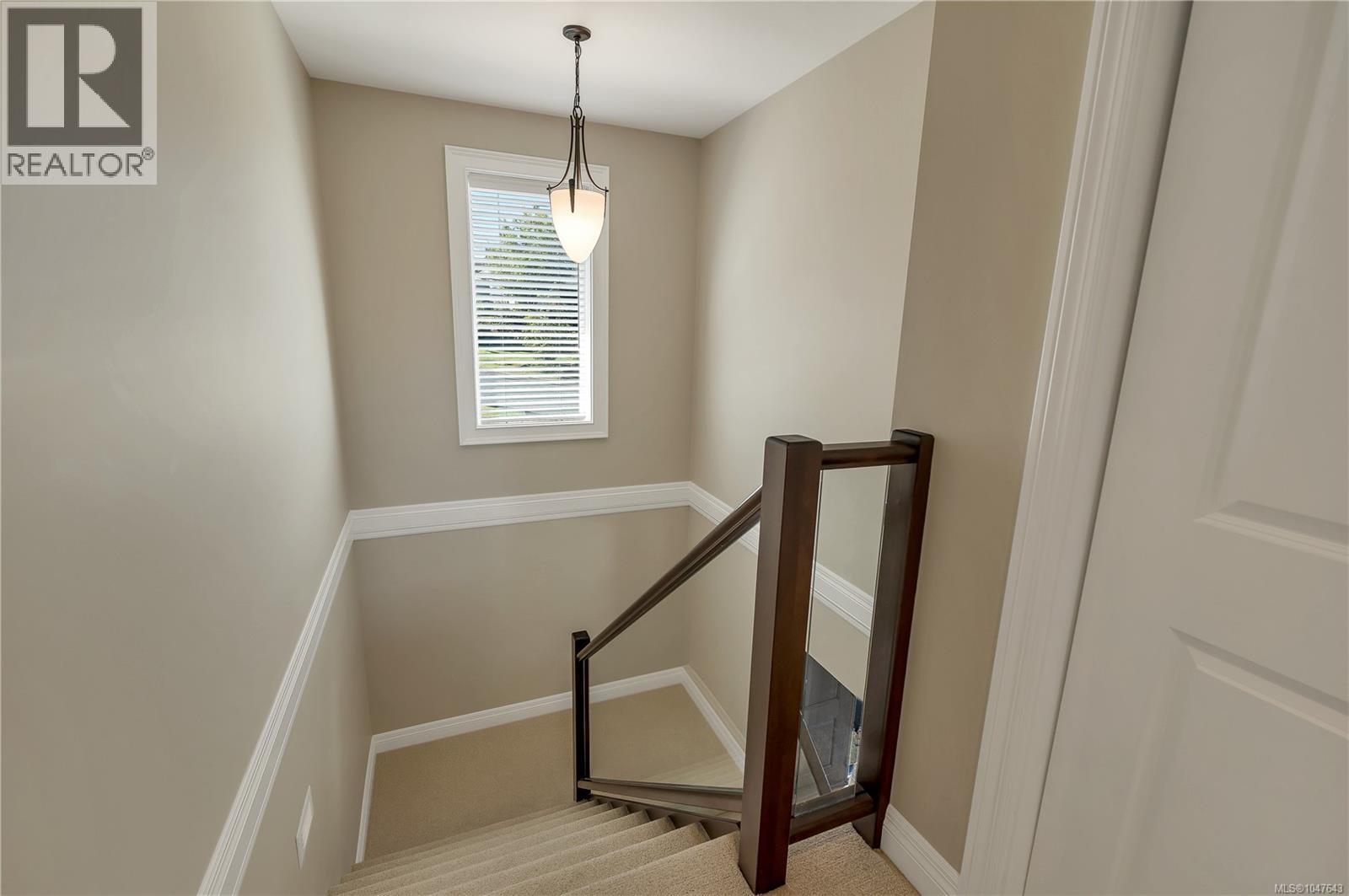 830 Pinecrest Rd - Image 34