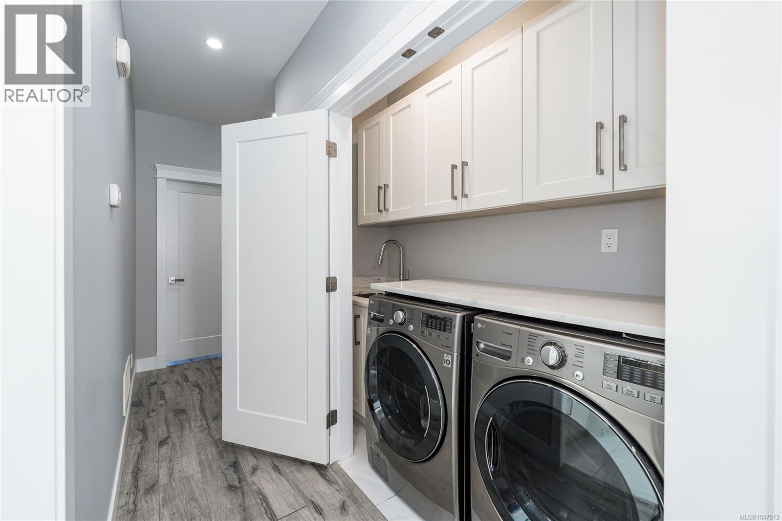 419 Silver Mountain Dr - 42