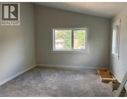 Bedroom - 1695 Arrow Drive, Revelstoke, BC V0E2S1 Photo 11