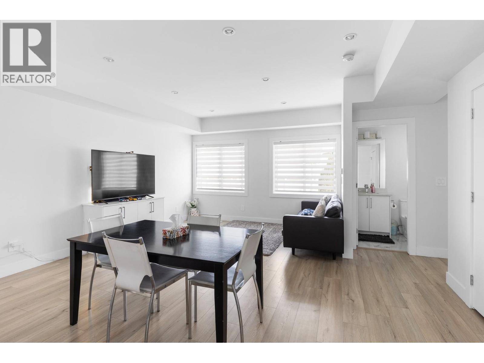 #2 1354 Rutland Road N - Image 9
