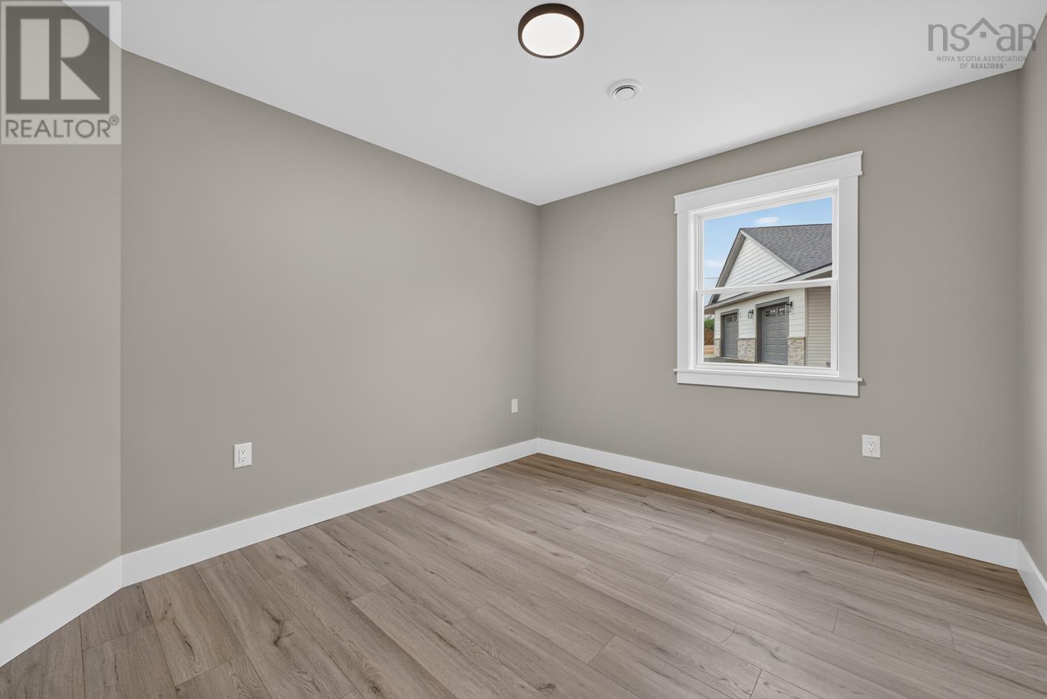 Property 24 of 40 of 79 SUMMER HILL Place