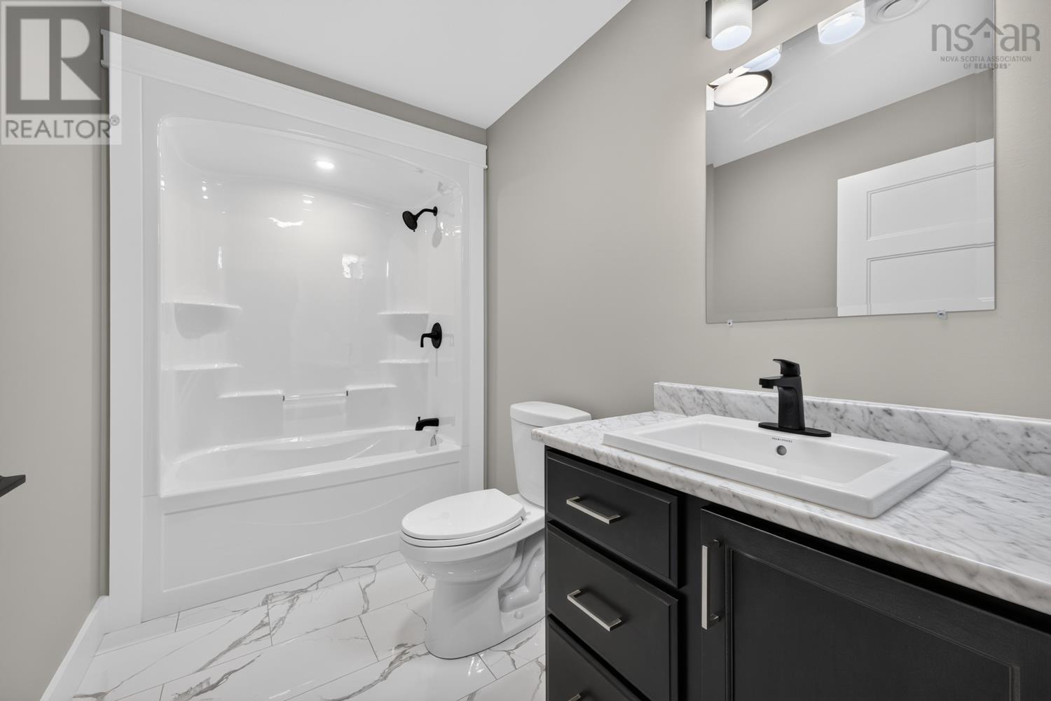Property 28 of 40 of 79 SUMMER HILL Place