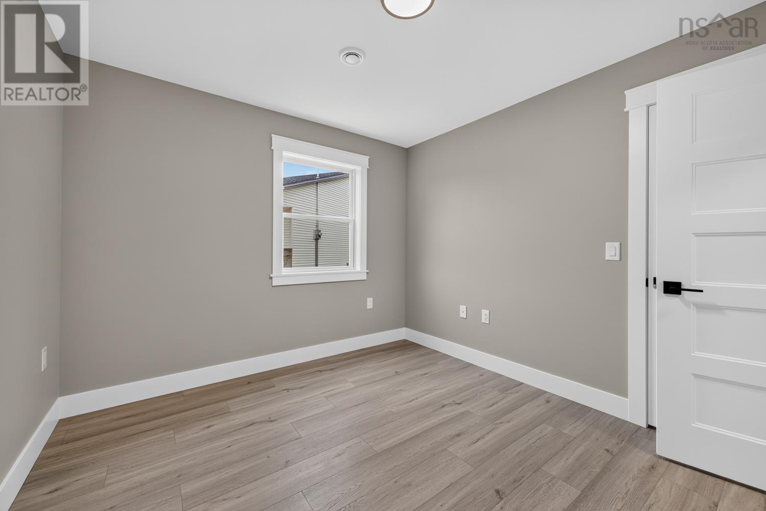 Property 27 of 40 of 79 SUMMER HILL Place