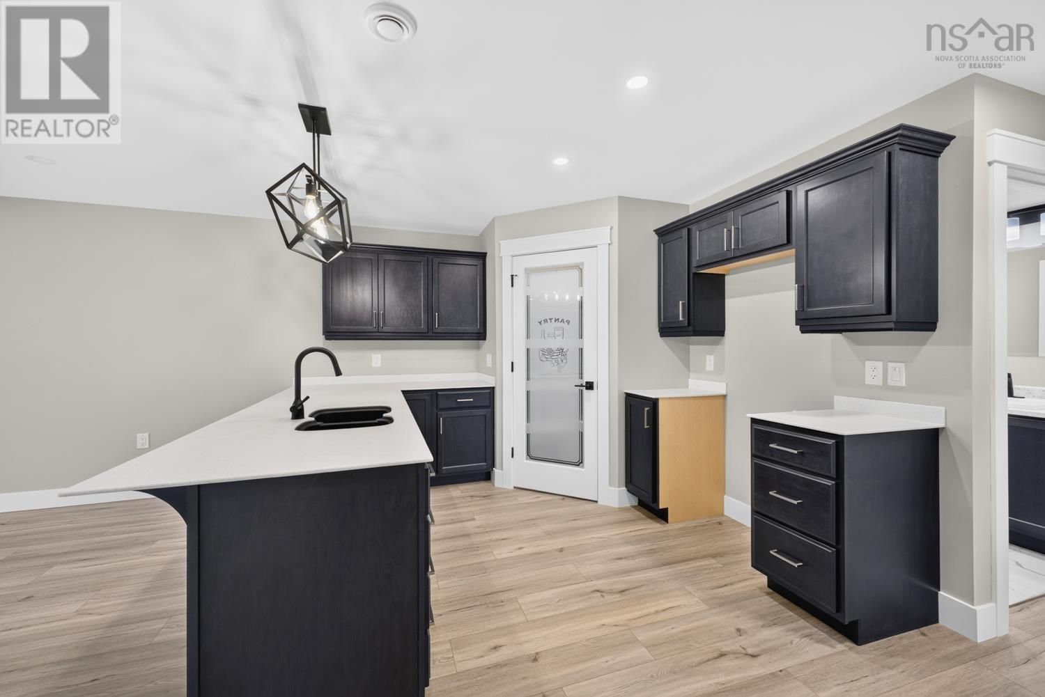 Property 3 of 40 of 79 SUMMER HILL Place