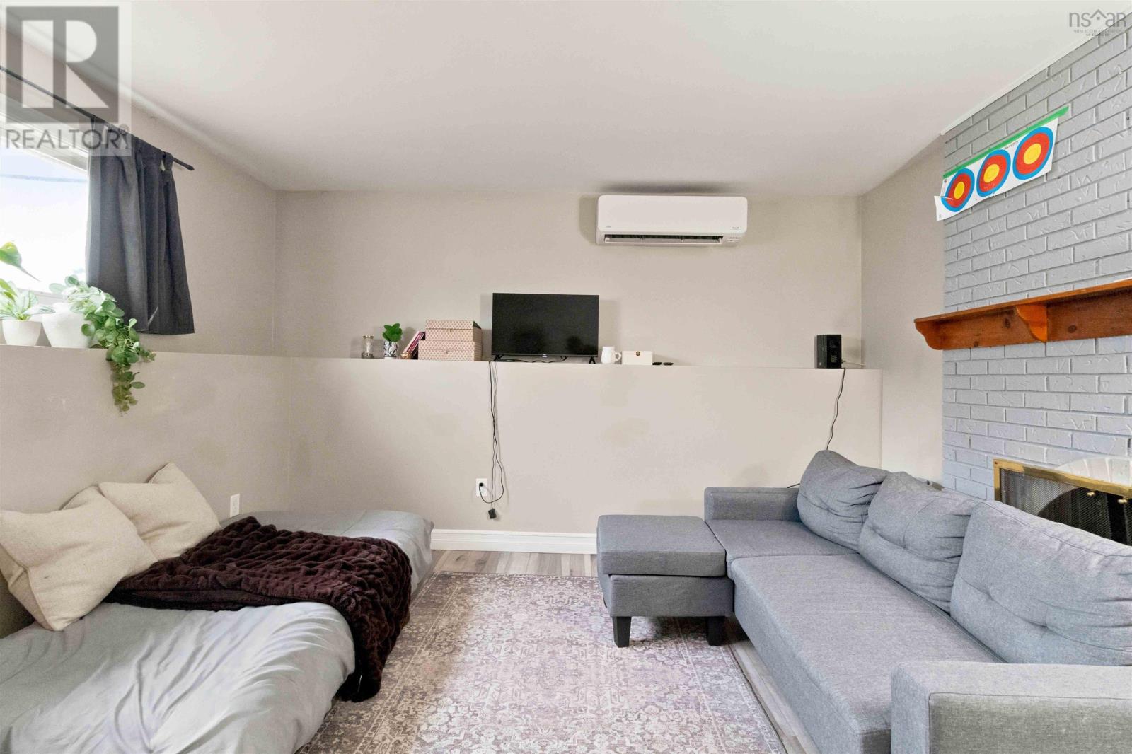 10 Sampson Drive - 21