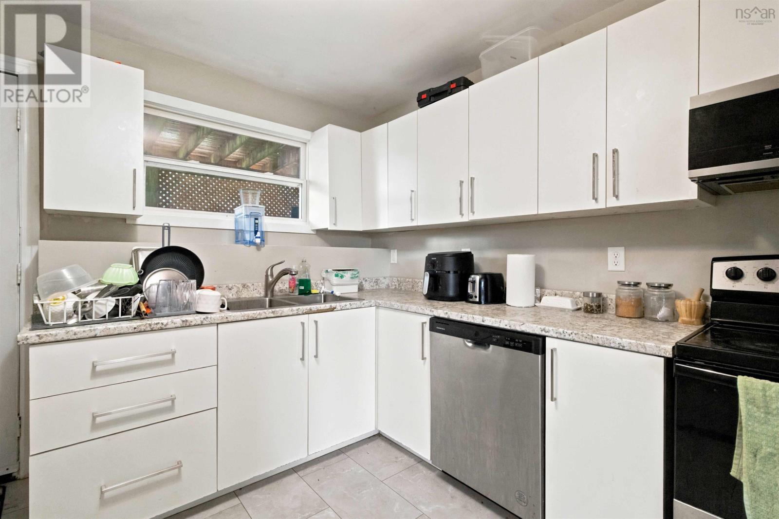 10 Sampson Drive - 20