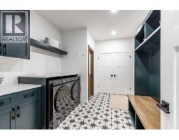 Living room - 21 Hamptons Gate Se, Medicine Hat, AB T1B0N7 Photo 7
