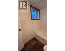 4107 50 Avenue, Camrose, AB T4V0P7 Photo 11