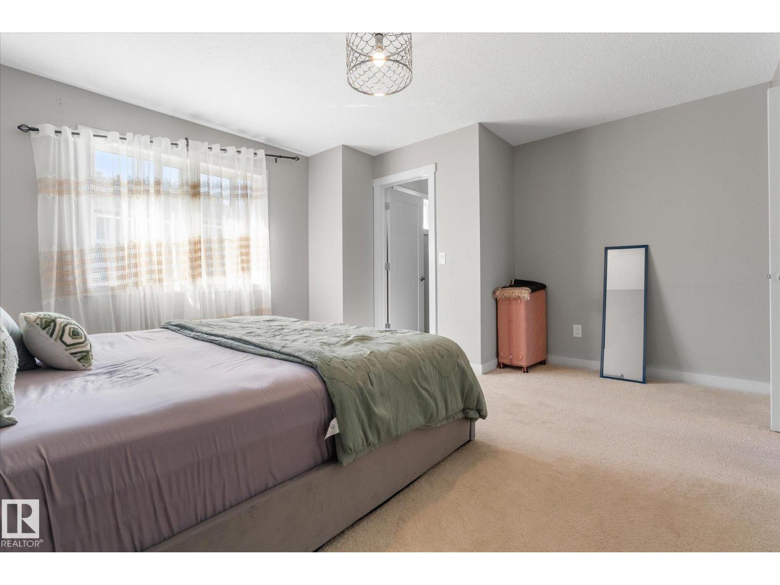 #2 5203 149 AV NW - 17