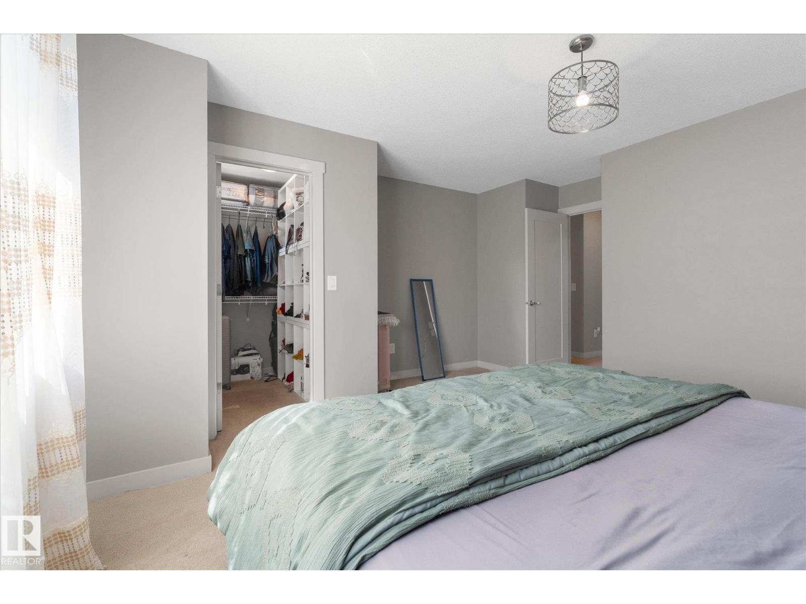 #2 5203 149 AV NW - 18