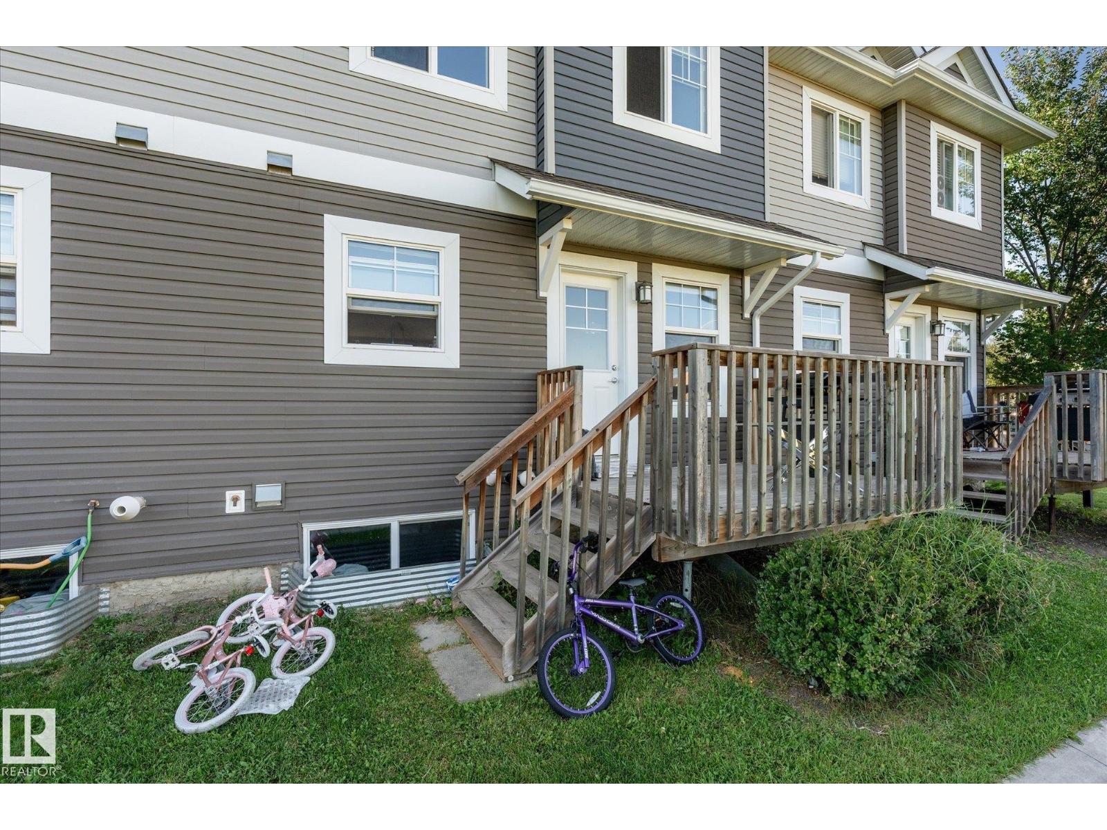 #2 5203 149 AV NW - 28