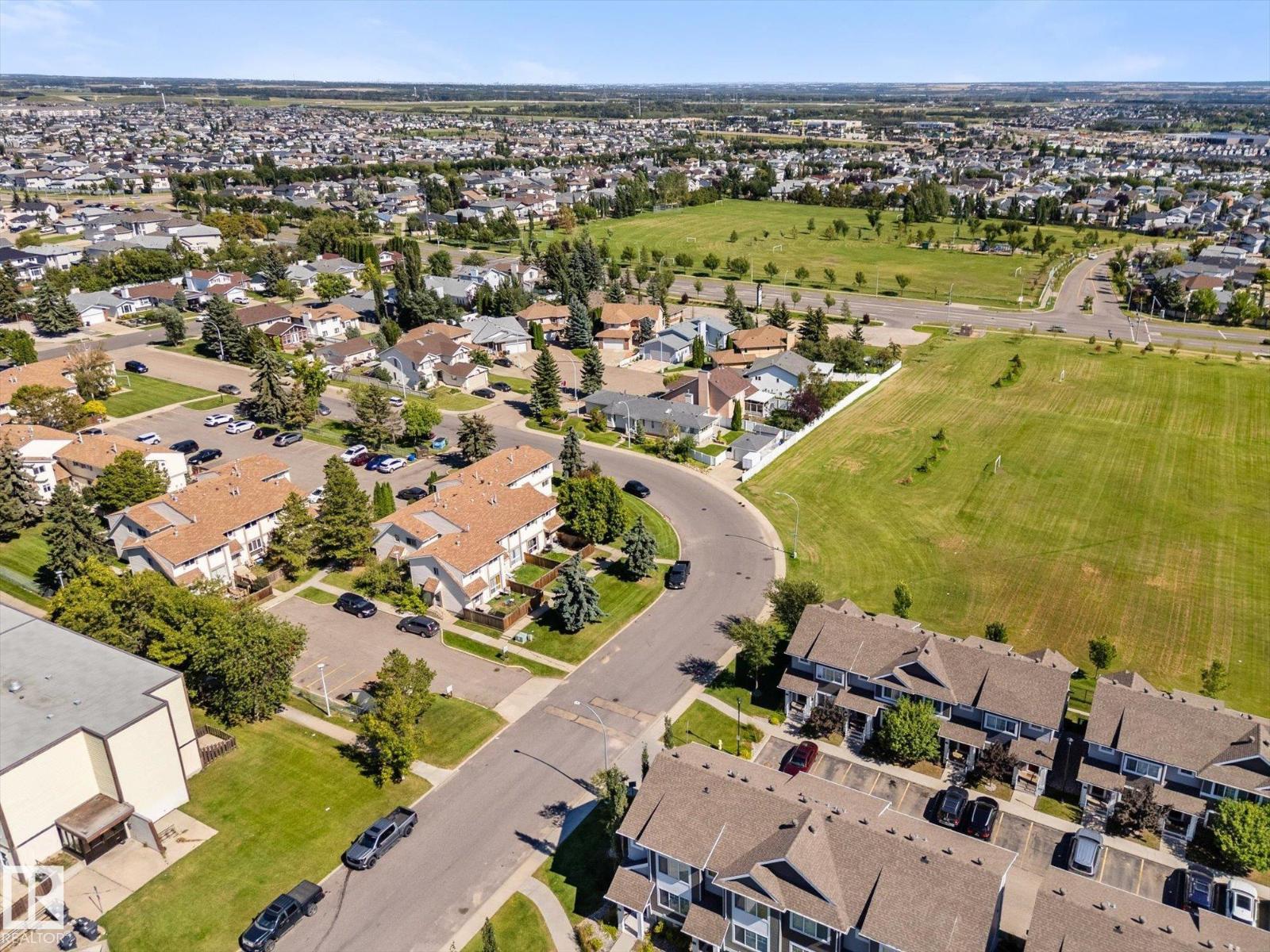 #2 5203 149 AV NW - 33