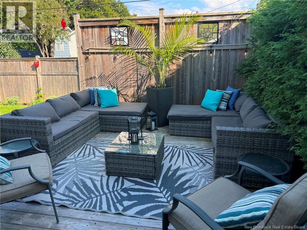 208 Claire Avenue - 32