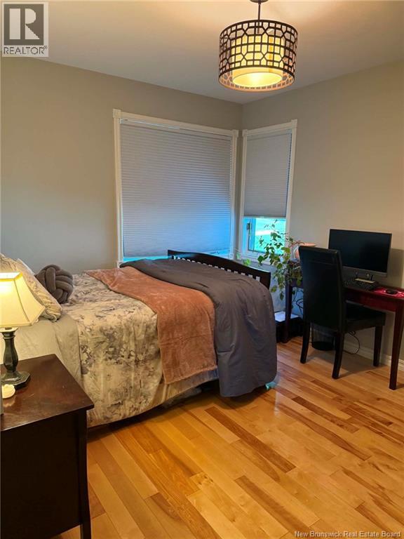 208 Claire Avenue - 20