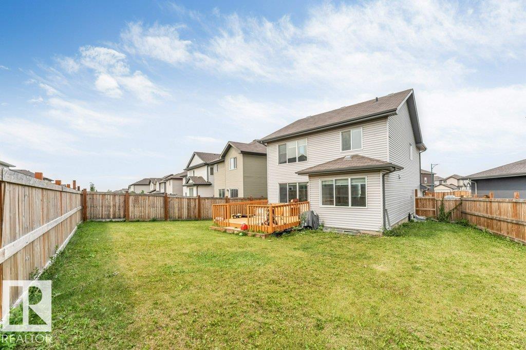 3007 13 AV NW, Laurel, Edmonton photo 4