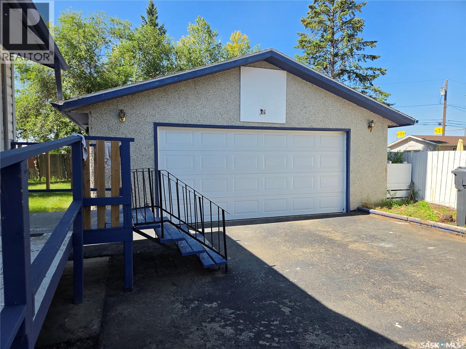 365 3rd Ave CRESCENT - Image 4