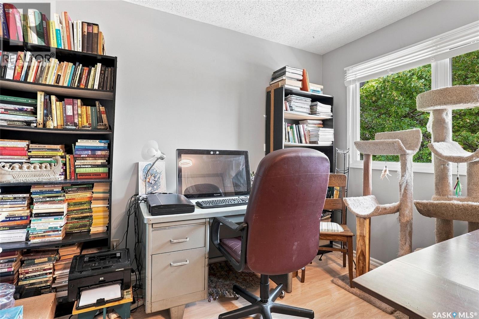 #169 1128 McKercher DRIVE - 30