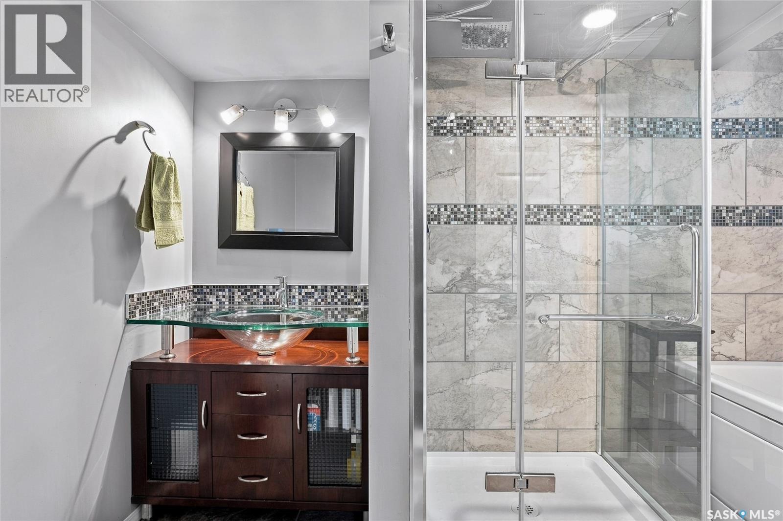 #169 1128 McKercher DRIVE - Image 37