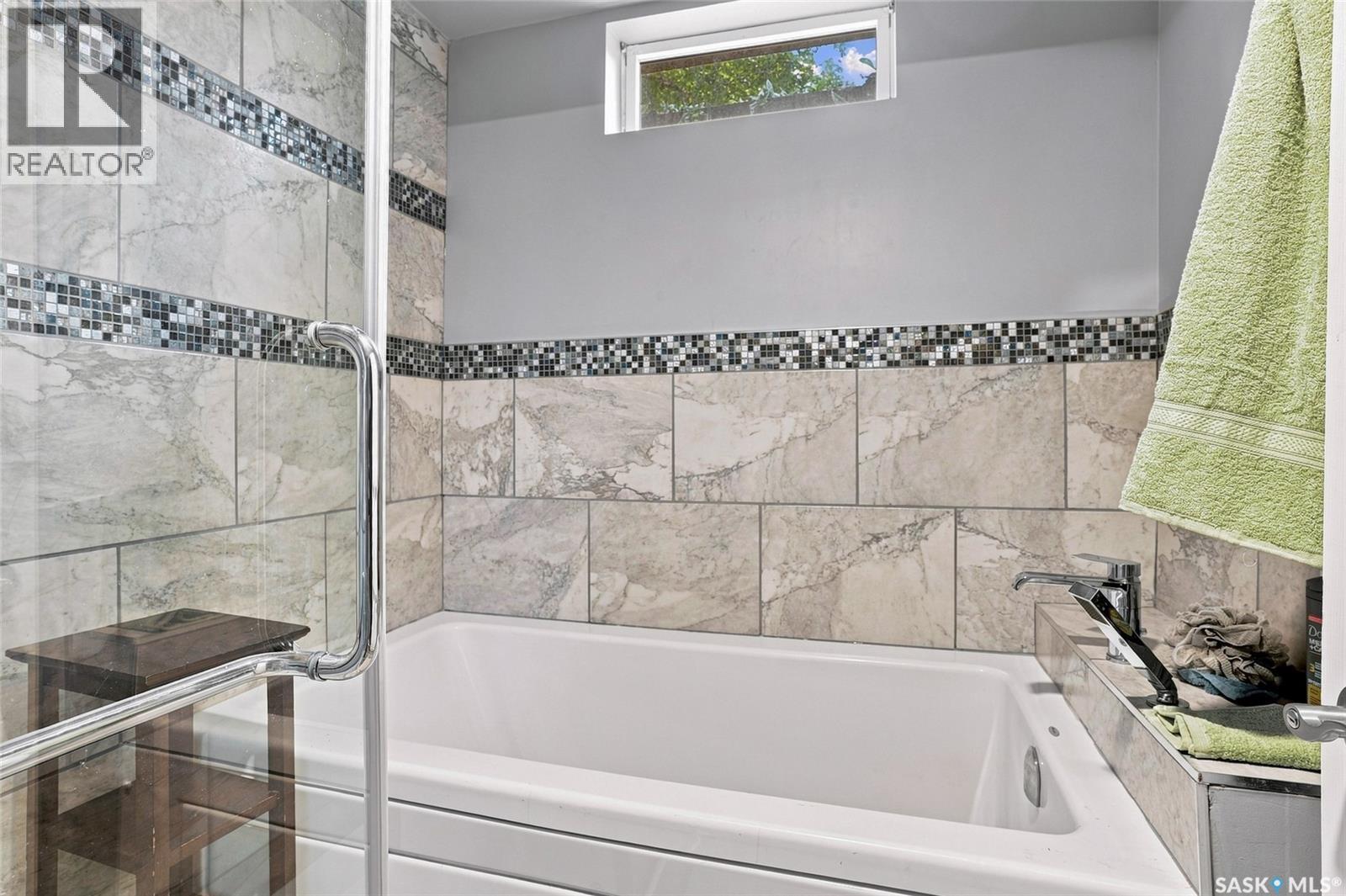 #169 1128 McKercher DRIVE - 38