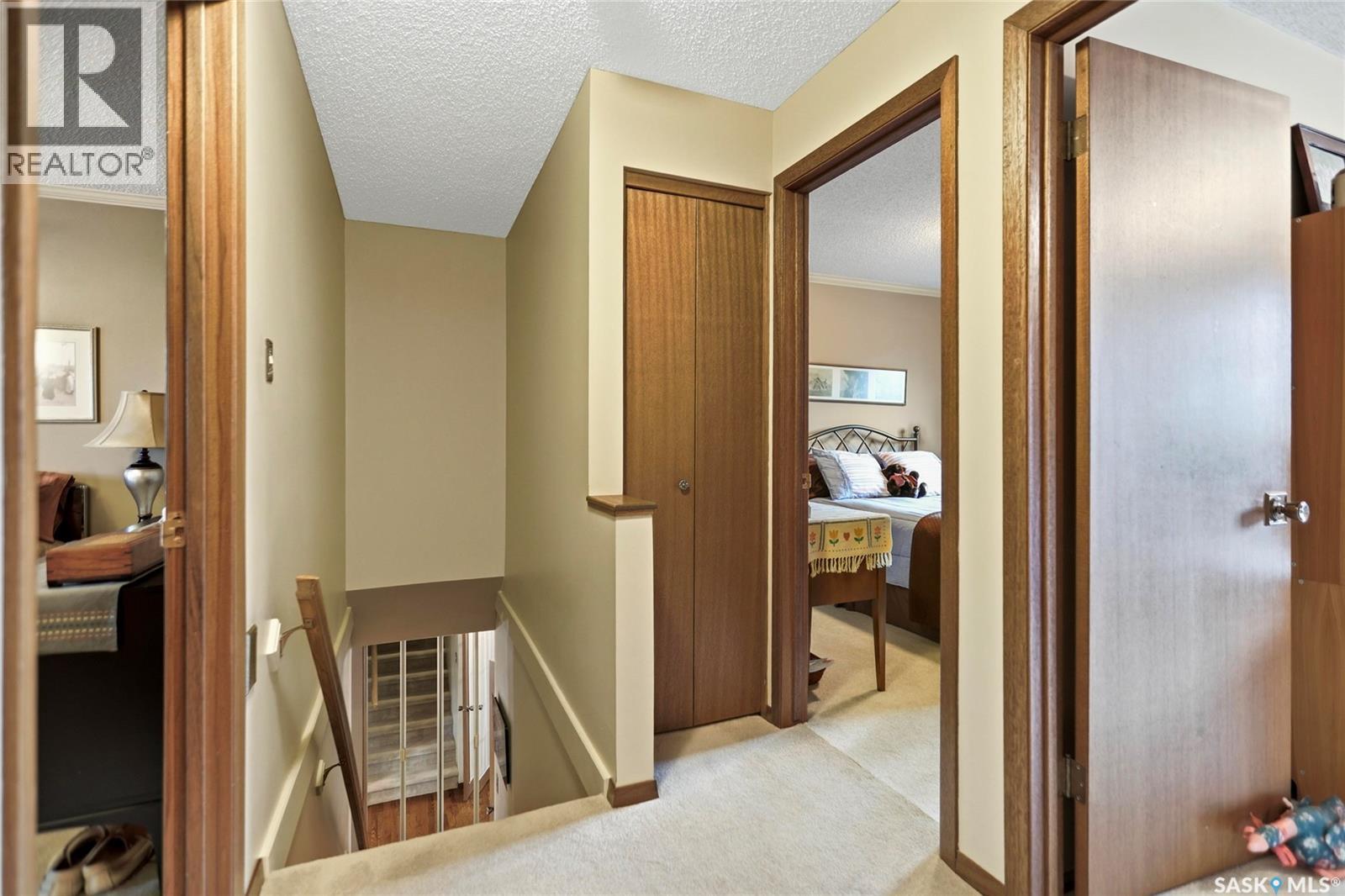 2654 Kliman CRESCENT - Image 30