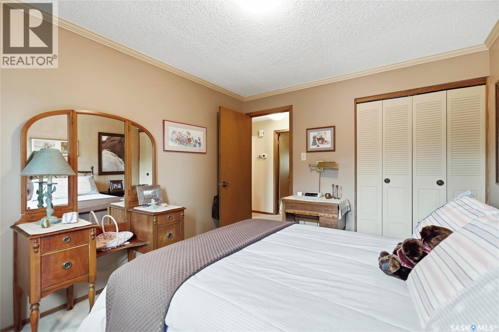 2654 Kliman CRESCENT - Image 37
