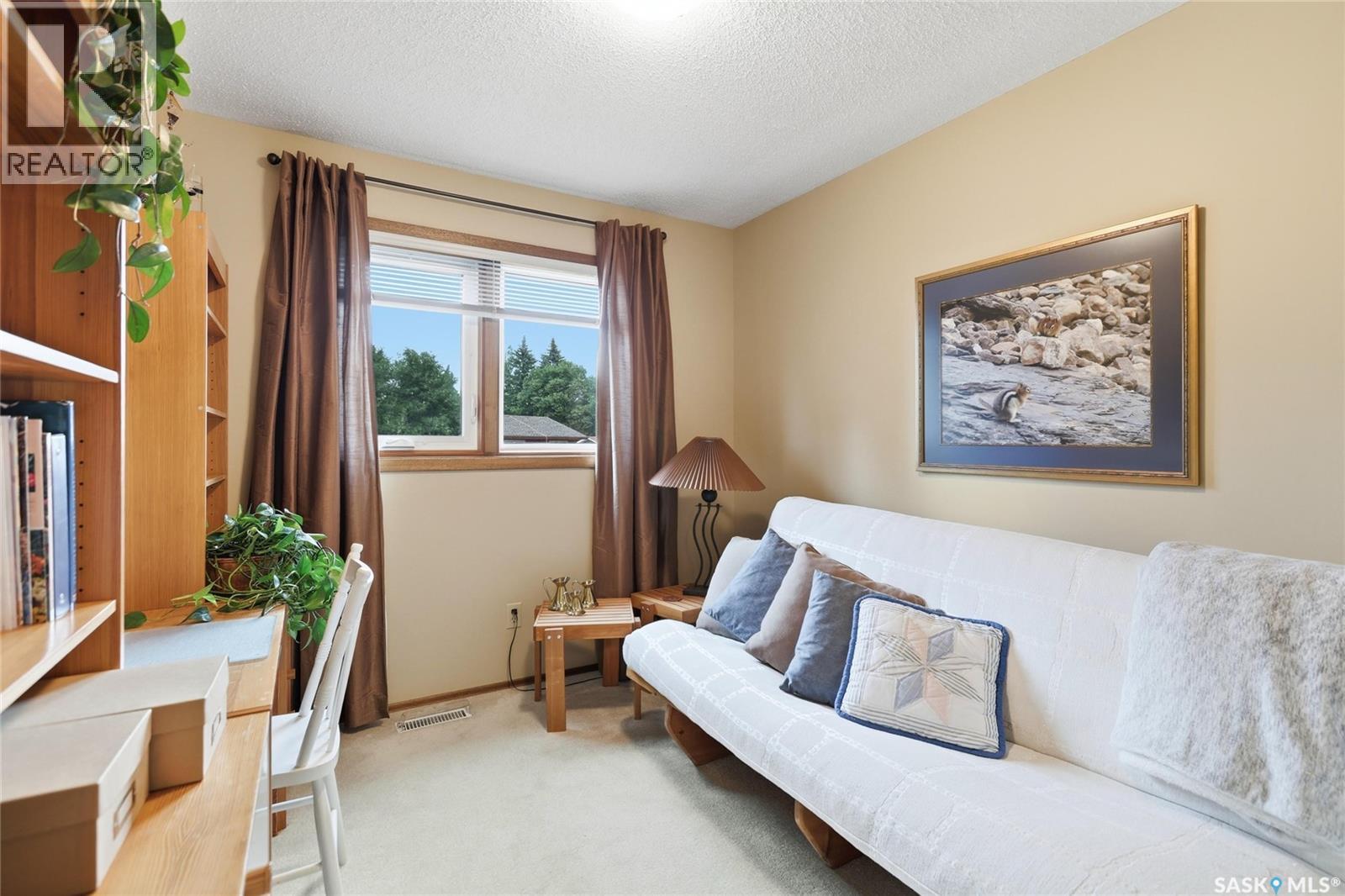 2654 Kliman CRESCENT - Image 40