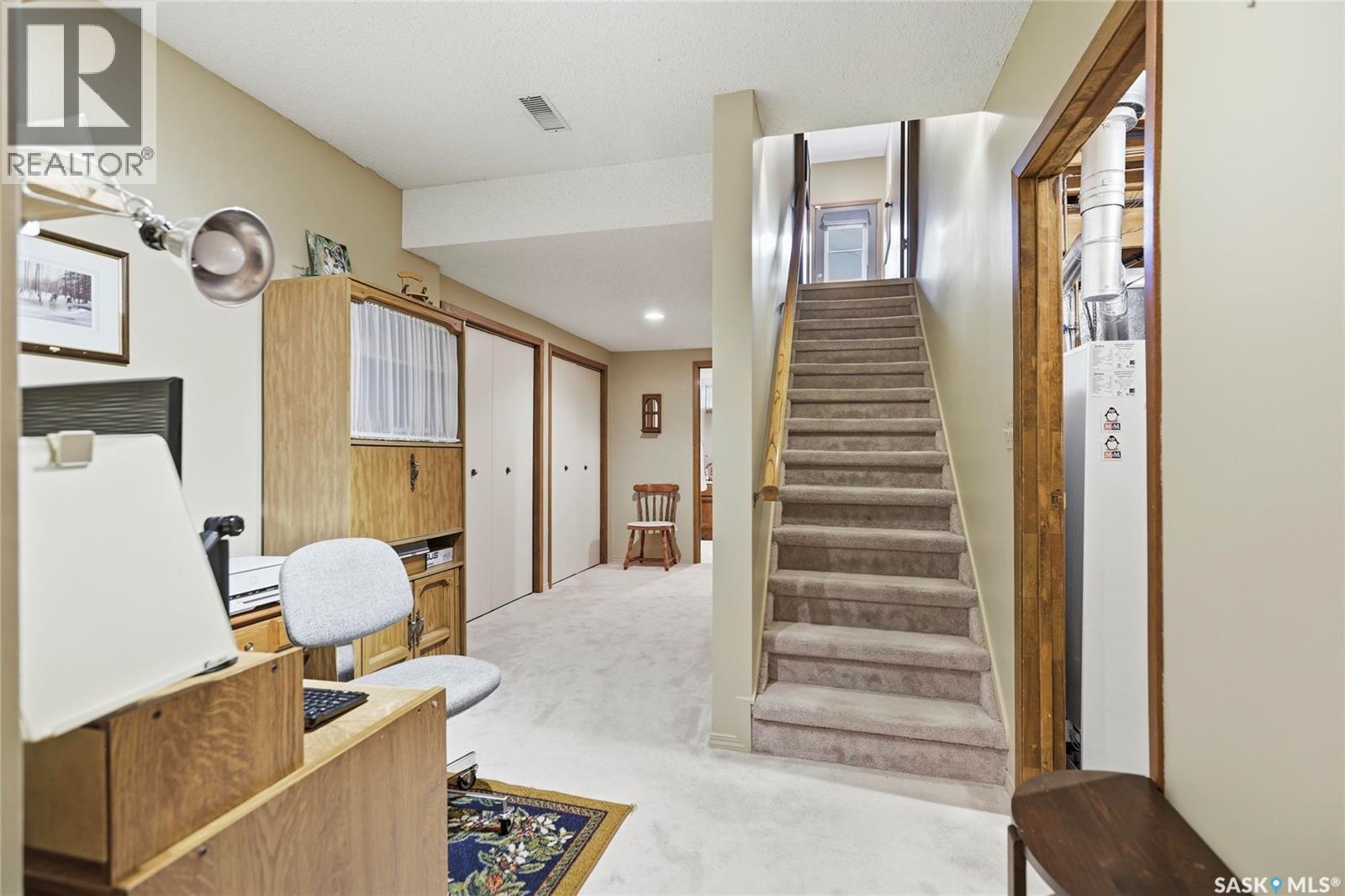 2654 Kliman CRESCENT - Image 43