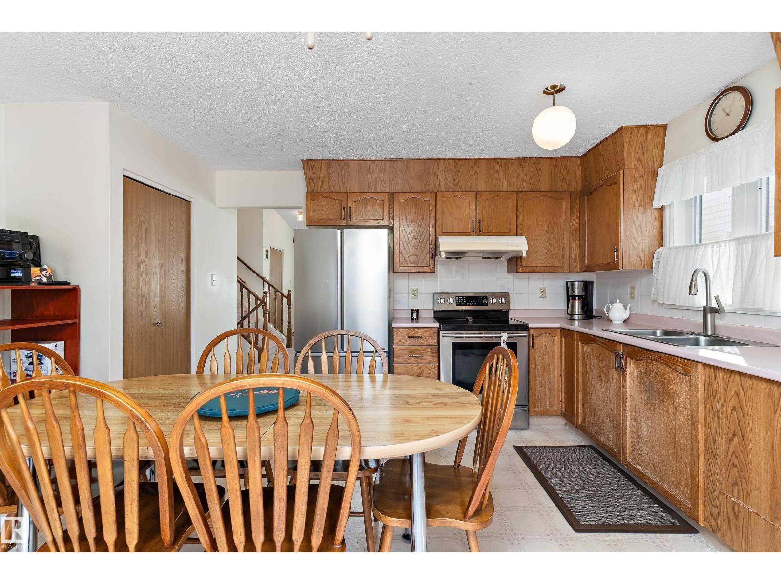 17724 94 ST NW - 10