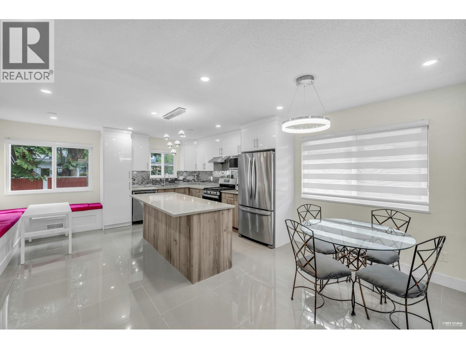 3 Bed, 3 Bath House for Sale in Richmond – 11280 CARAVEL COURT, Richmond – MLS# R3159000 - Image 9