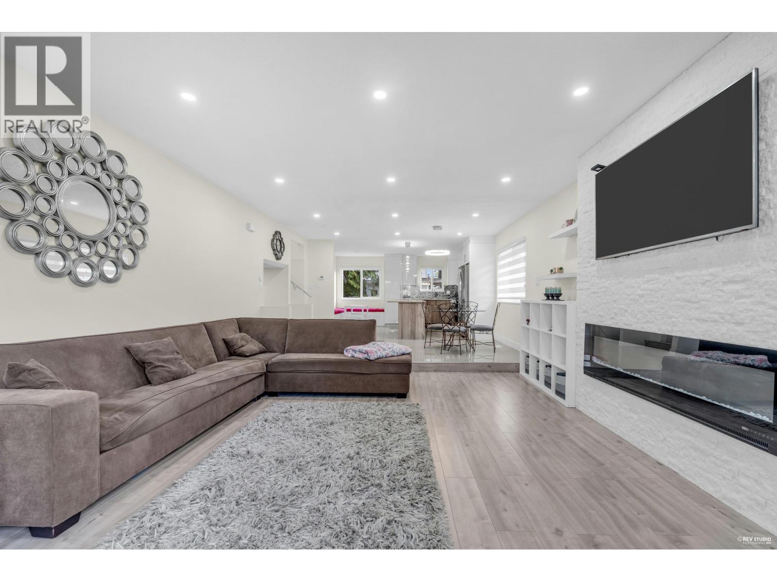 3 Bed, 3 Bath House for Sale in Richmond – 11280 CARAVEL COURT, Richmond – MLS# R3159000 - Image 6