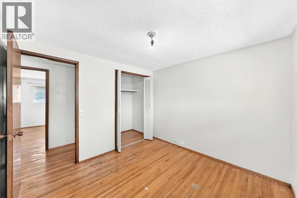 6839 Huntridge Hill NE - 17
