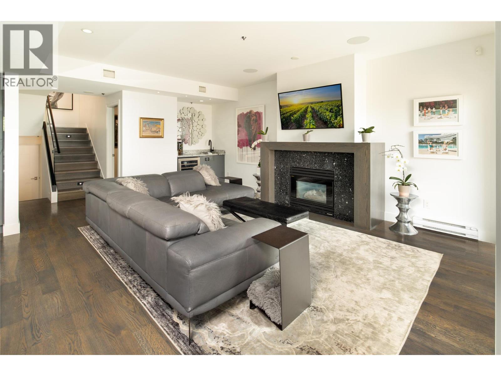 #123 1156 Sunset Drive - Image 10