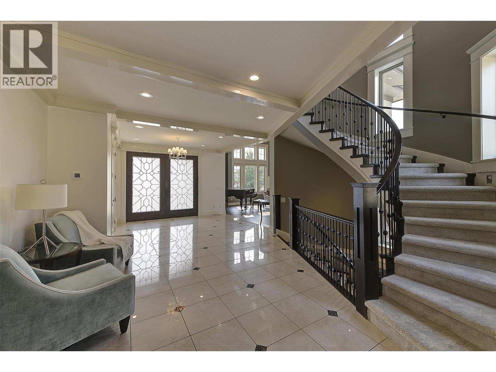 4466 Rattenbury Court - Image 13