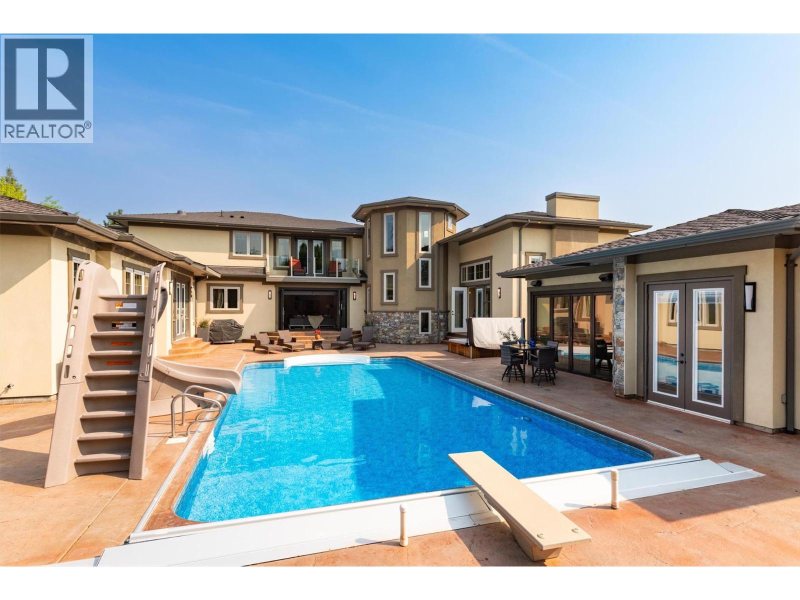 4466 Rattenbury Court - 25
