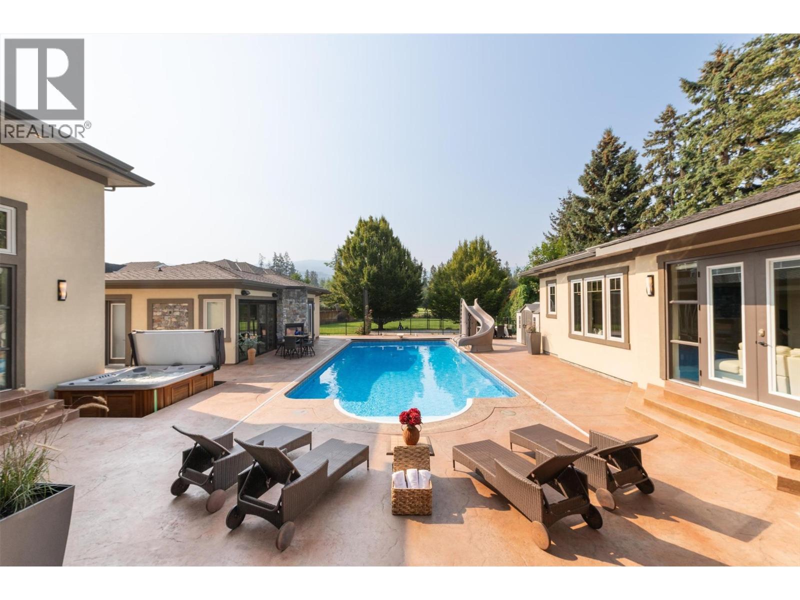 4466 Rattenbury Court - Image 15