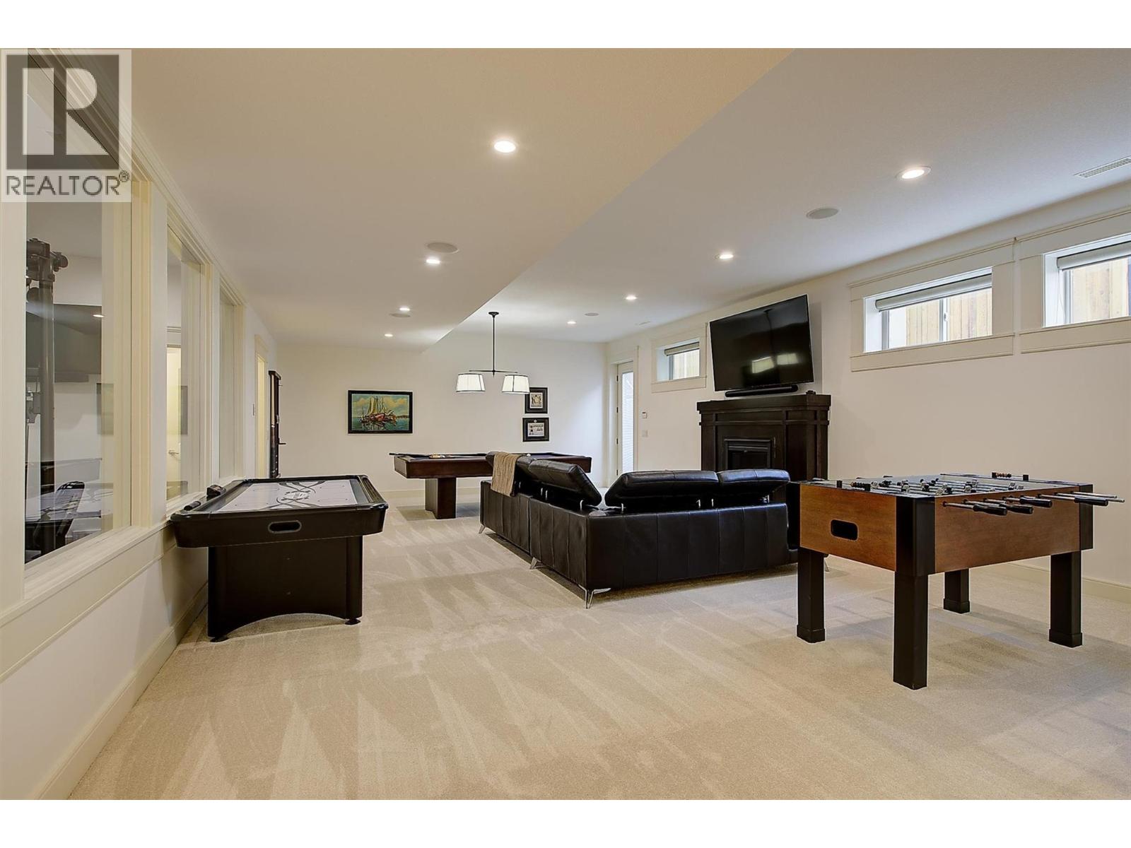 4466 Rattenbury Court - 75